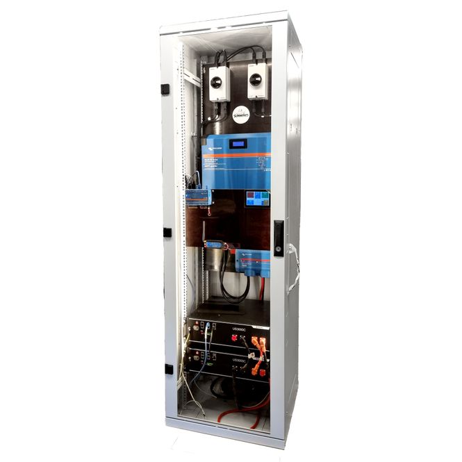Hovedbilde Kraftpakke 230 volt i rackskap, 6000 VA, 20000 Wt